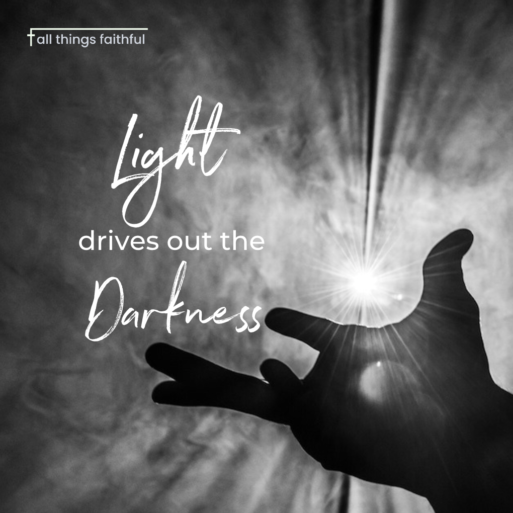 devotionals-lightdrivesoutthedarkness-allthingsfaithful